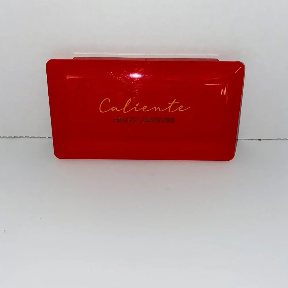 🌸CALIENTE Artist Couture‎ Eyeshadow Palette
